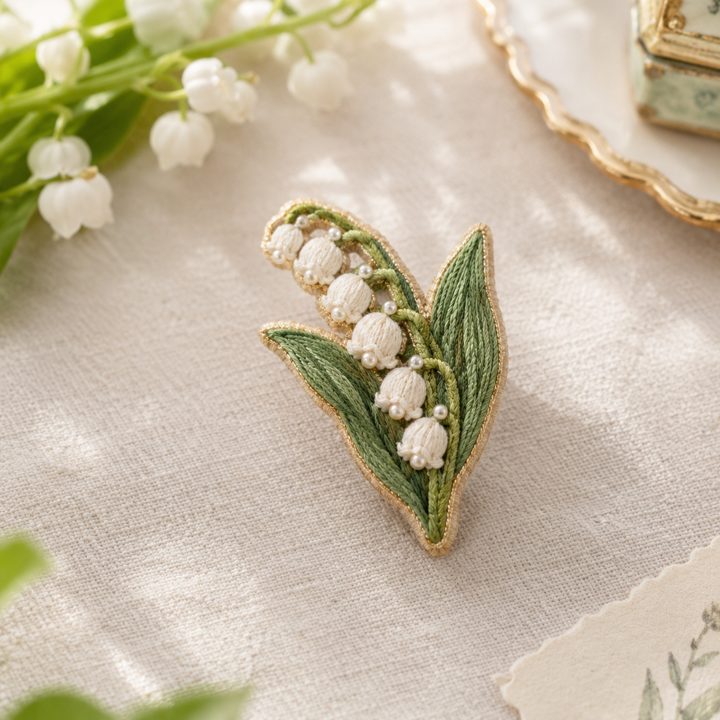すずらんの刺繍ブローチ